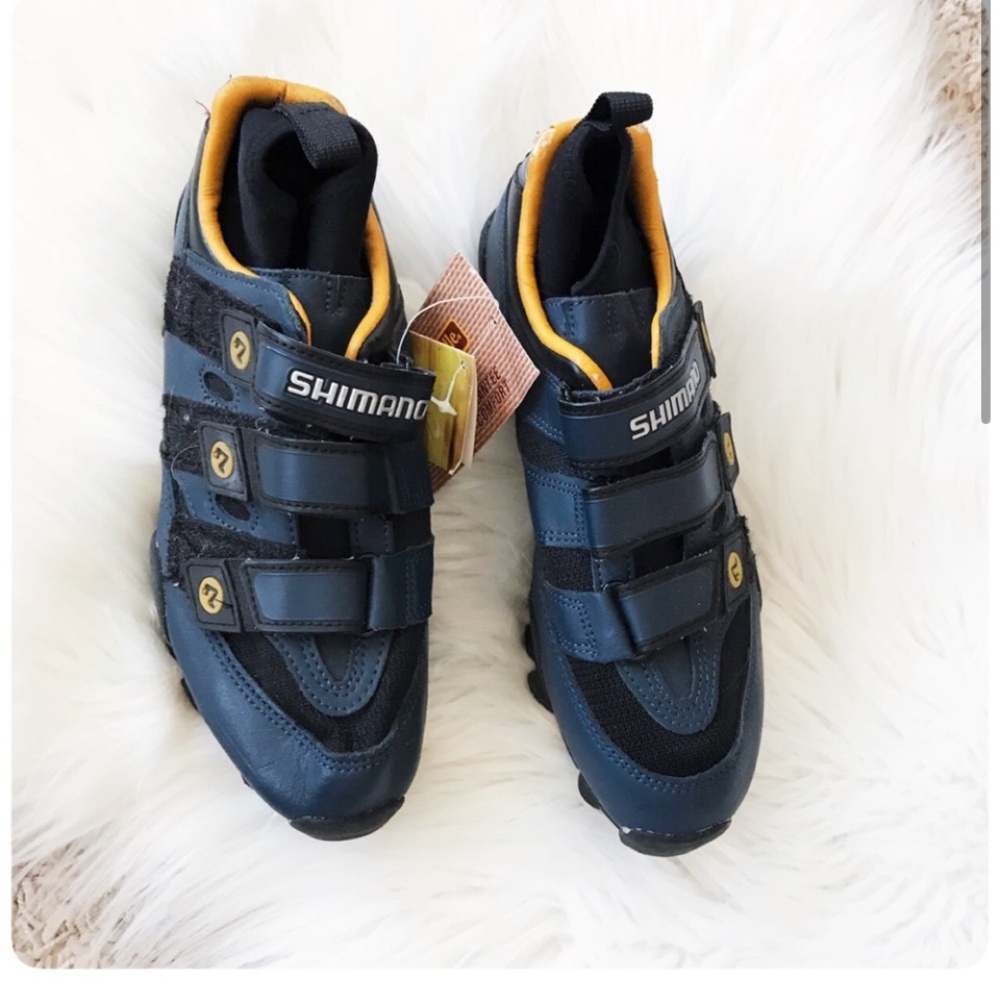 New Shimano cycling shoes 5.5 new with tags blue yellow